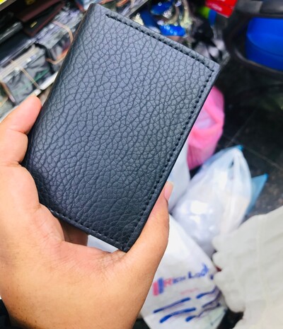 Arrow mini wallet