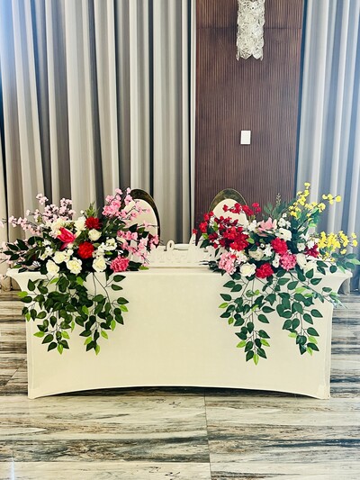 Head Table