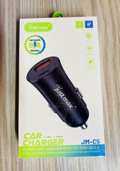 SUPER CAR CHARGER PD 20W+QC3.0